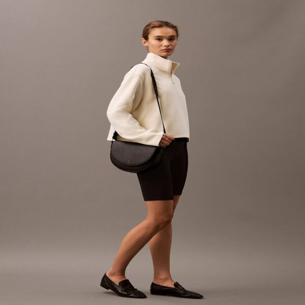 Calvin Klein All Day Saddle Bag - Imagen 4