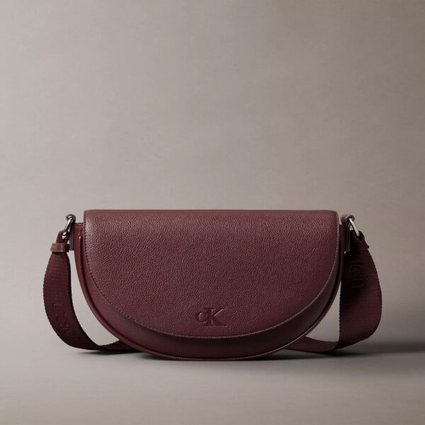 Calvin Klein All Day Saddle Bag - Imagen 5