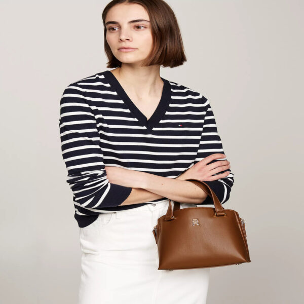 Tommy Hilfiger Monogram Mini Tote Bag - Imagen 5